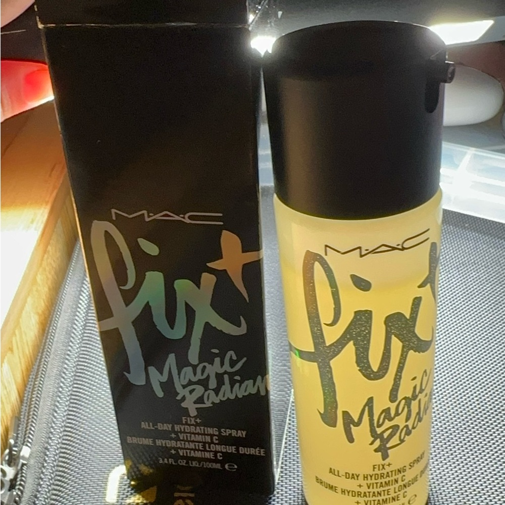 MAC Fix+ Magic Radiance Hydrating Spray